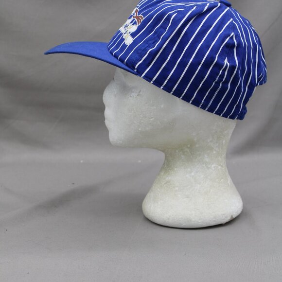 Toronto Blue Jays Hat (VTG) - Taz Stealing a Base - Adult Stretch Fit - Picture 5 of 9
